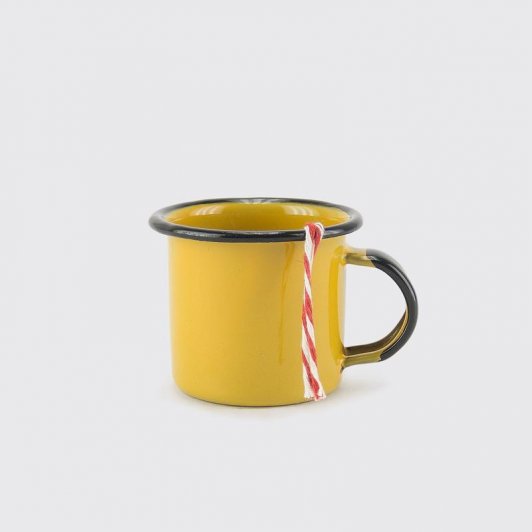 Yellow Espresso mug in metal with black handle and black lining